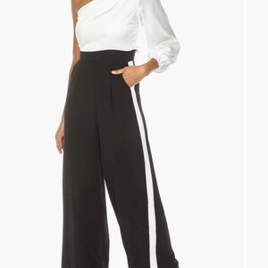 TFNC Denise One-Shoulder Jumpsuit Large